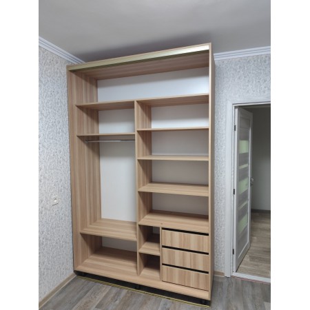 Шкаф купе с 2 зеркальными дверцами А-1